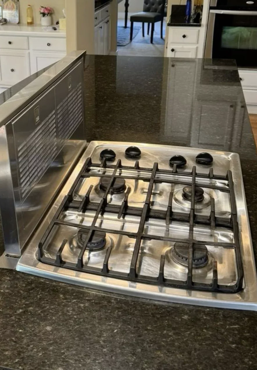 Kitchen surface after cleaning